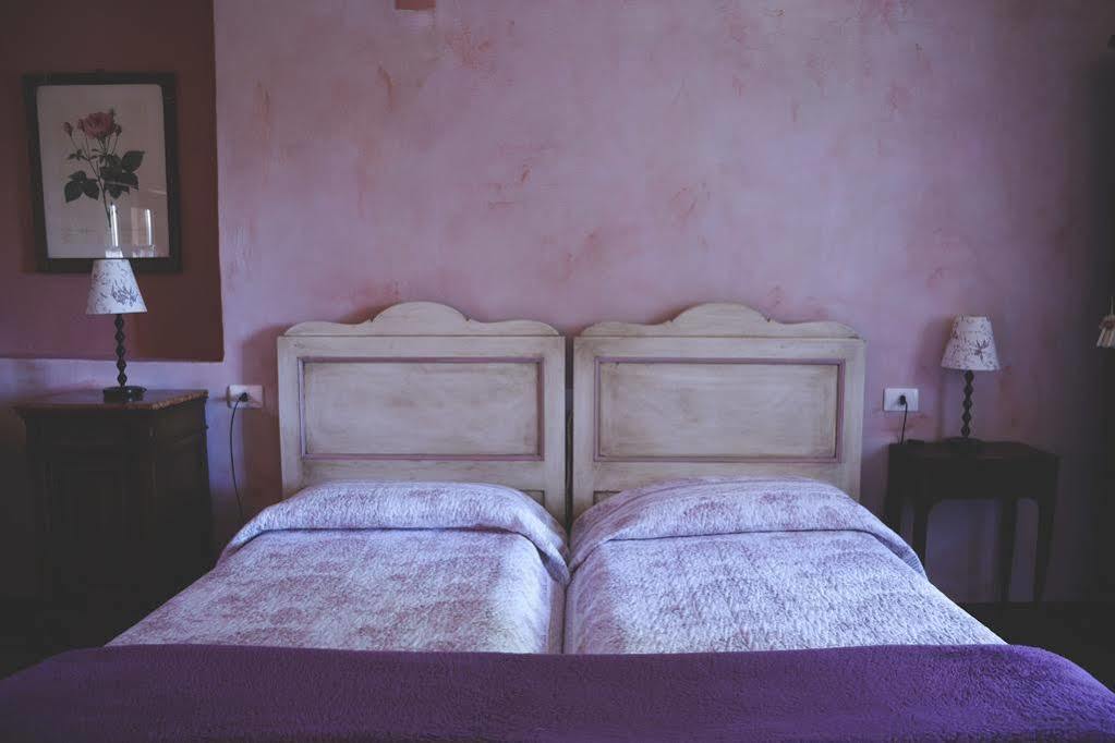 Relais I Castagnoni Guest House Rosignano Monferrato ภายนอก รูปภาพ